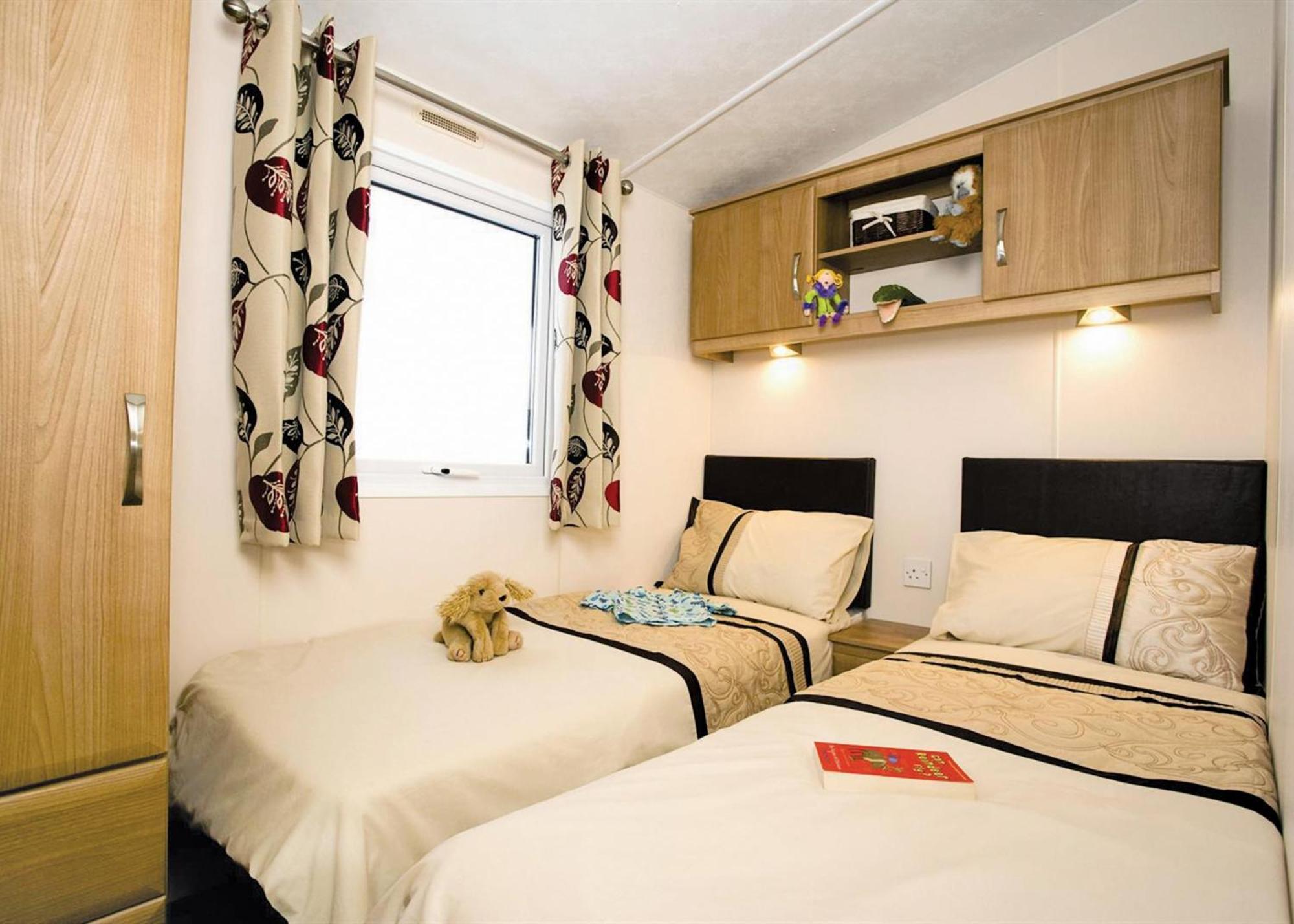 Lakeside Holiday Park Hotel Burnham-on-Sea Екстериор снимка